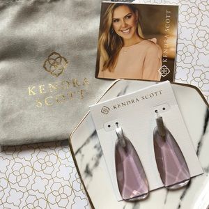 NWT Kendra Scott//Earrings